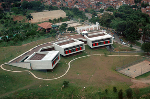 Giancarlo Mazzanti Bibioteca Ladera Medellin